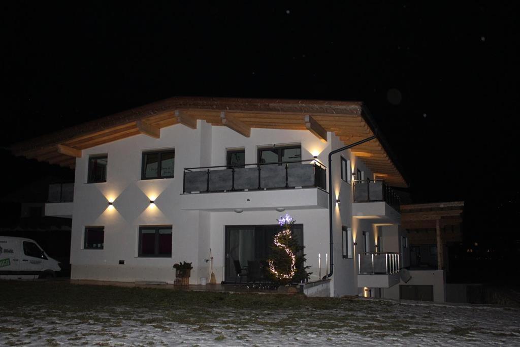 Alpinjuwel In Hippach Lägenhet Exteriör bild